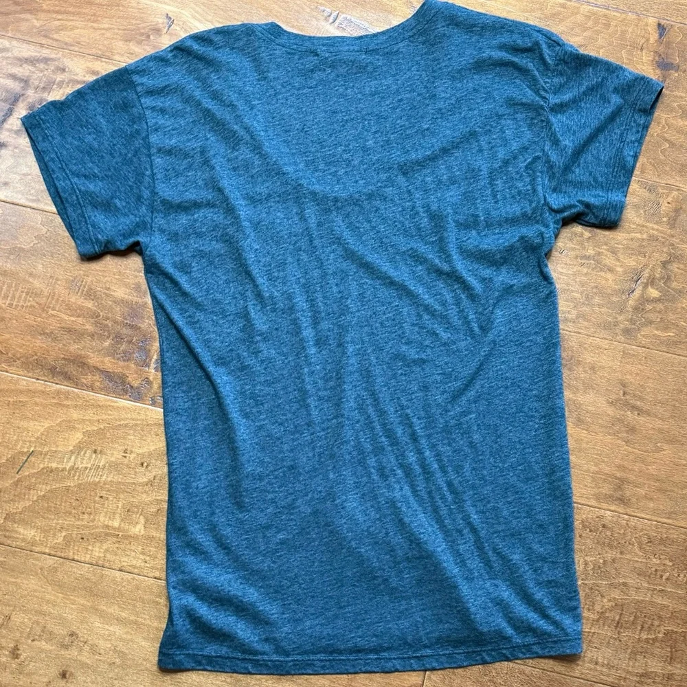 Truly Madly Deeply Forest Green Heathered Pocket Tee XS Soft Basic